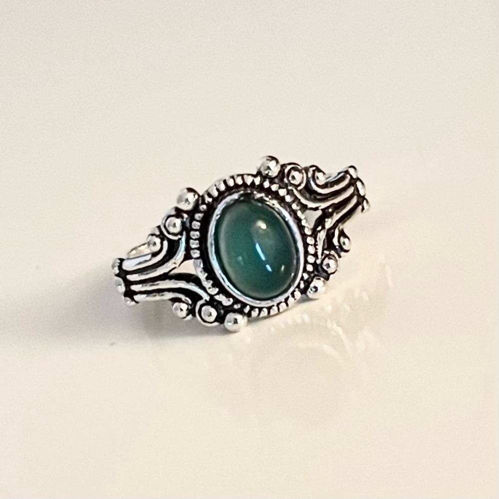 Sterling Silver Plated Green Gemstone/Birthstone Ring Handmade Size 8.5